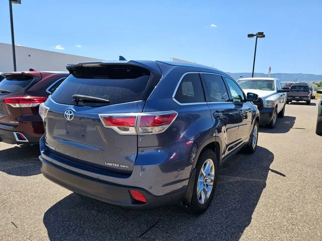 Used 2015 Shoreline Mist Toyota Limited Platinum V6 image 8