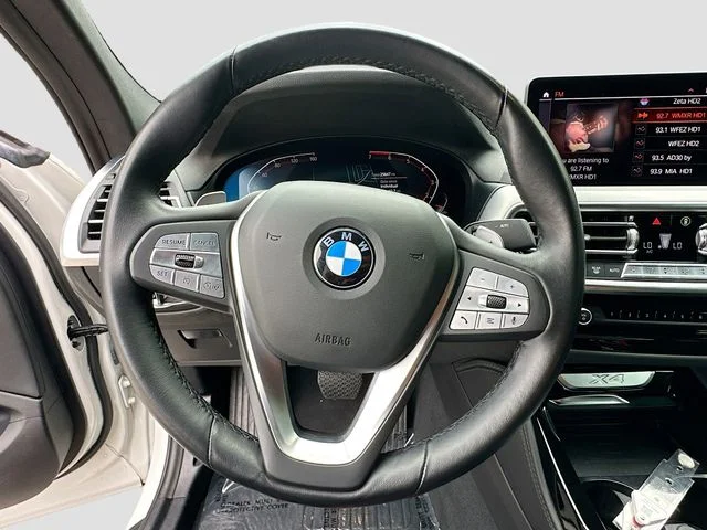 Used 2023 White BMW xDrive30i image 11