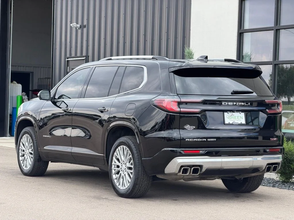 Used 2025 Black GMC Denali image 3