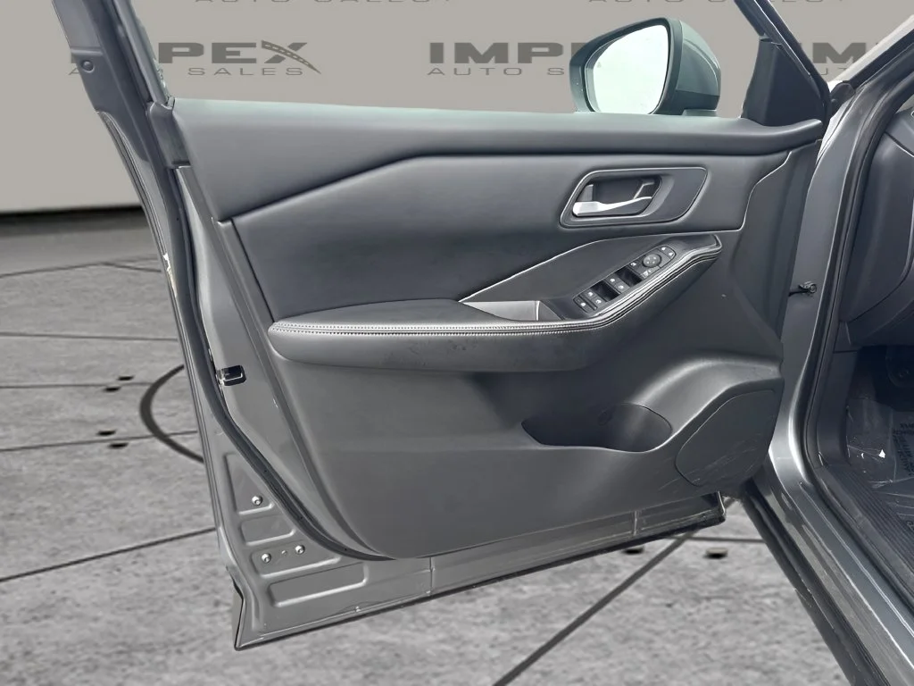 Used 2024 Gray Nissan SV image 20
