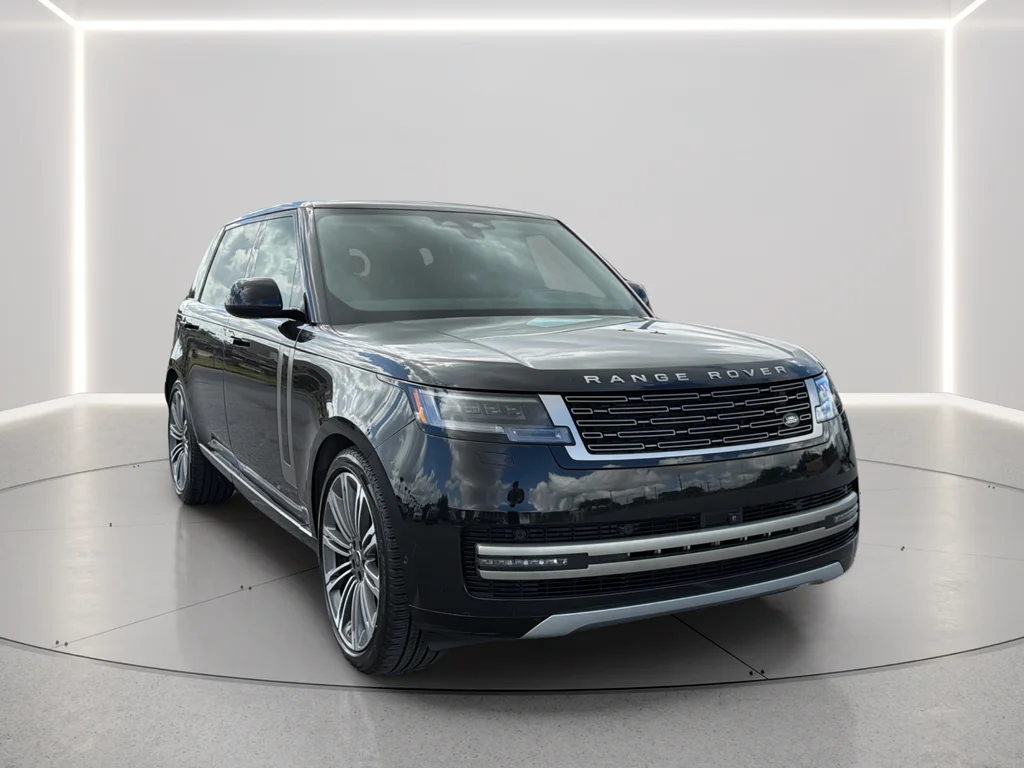 Used 2024 Black Land Rover SE image 10
