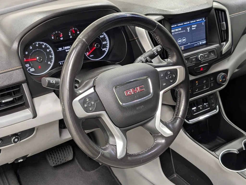 Certified Used 2018 Quicksilver Metallic GMC SLE image 8