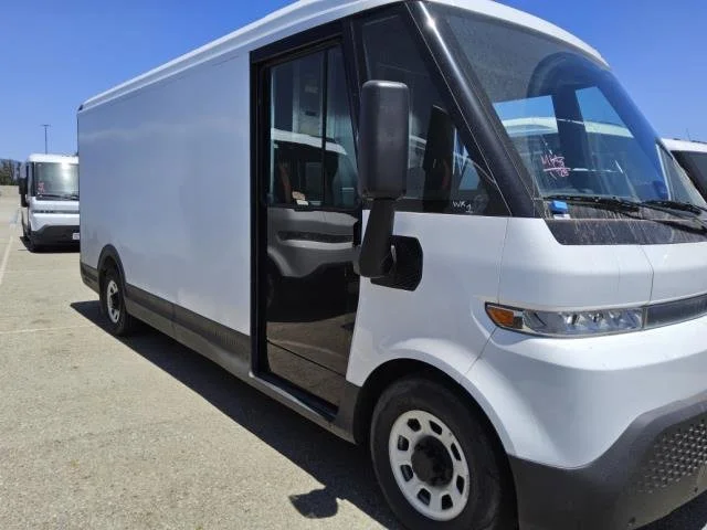 Used 2023 Oyster White BrightDrop EJY image 8