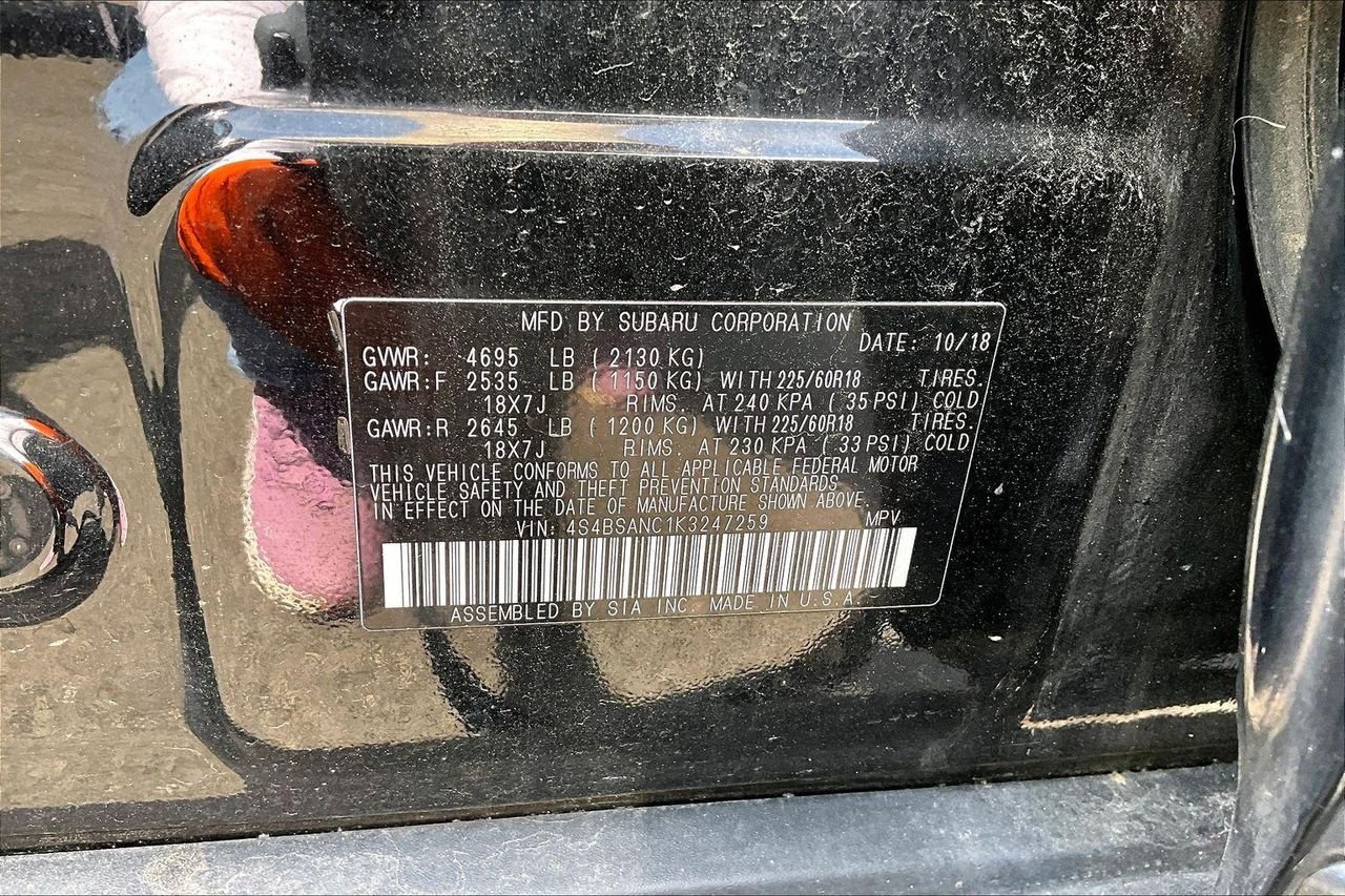 Used 2019 Crystal Black Silica Subaru 2.5i Limited image 3