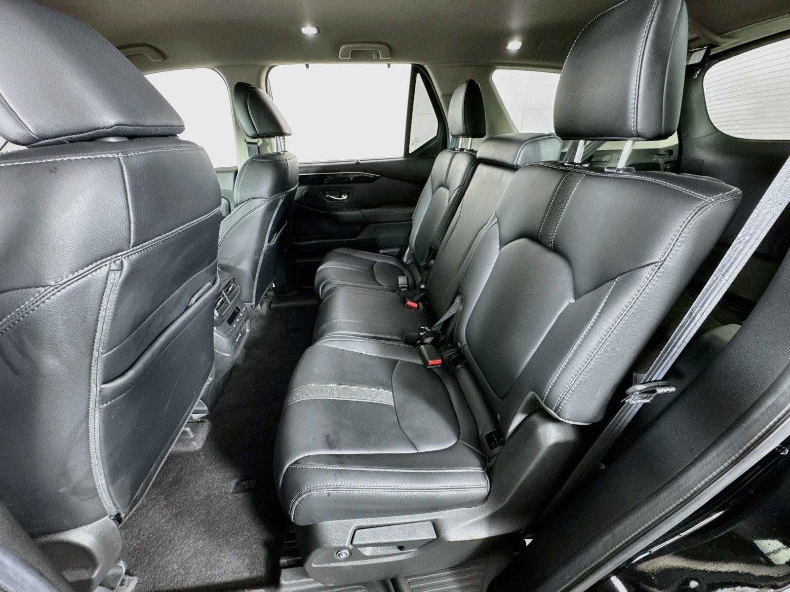 Certified Used 2024 Crystal Black Pearl Honda AWD EX-L image 17
