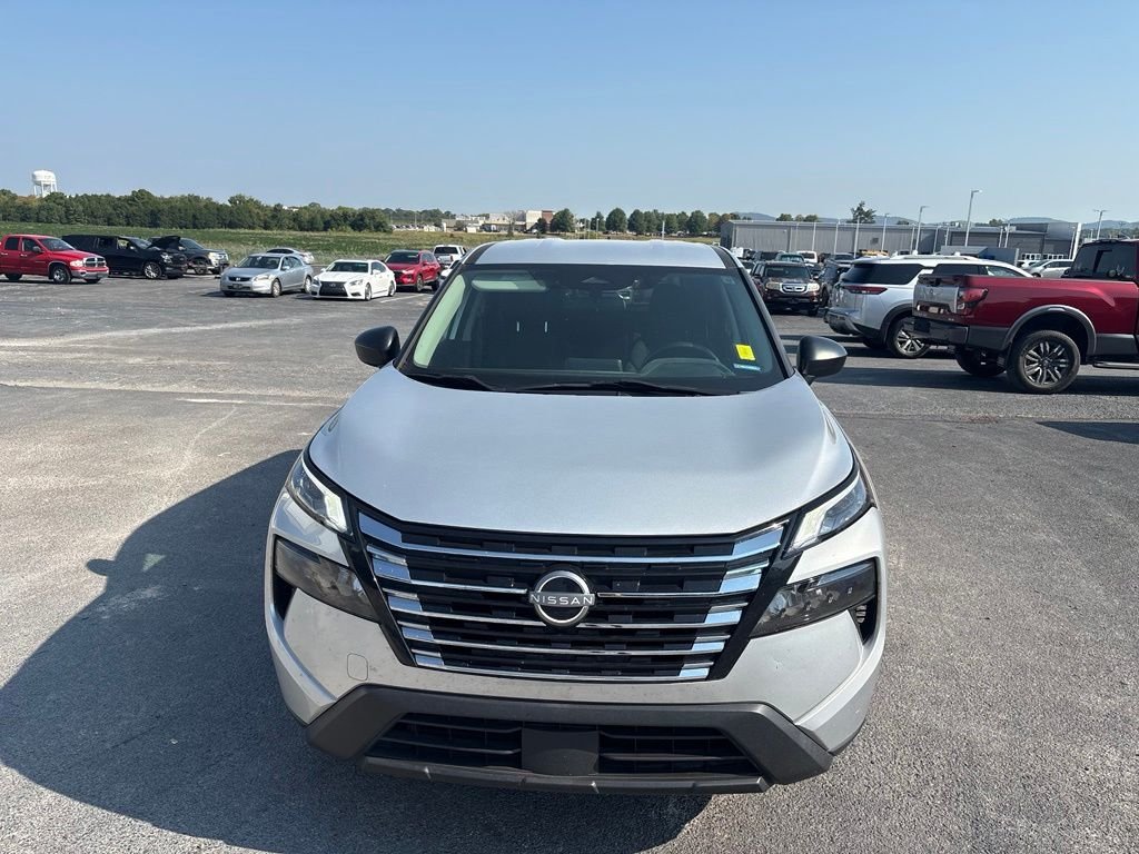 Certified Used 2024 Silver Nissan S image 9