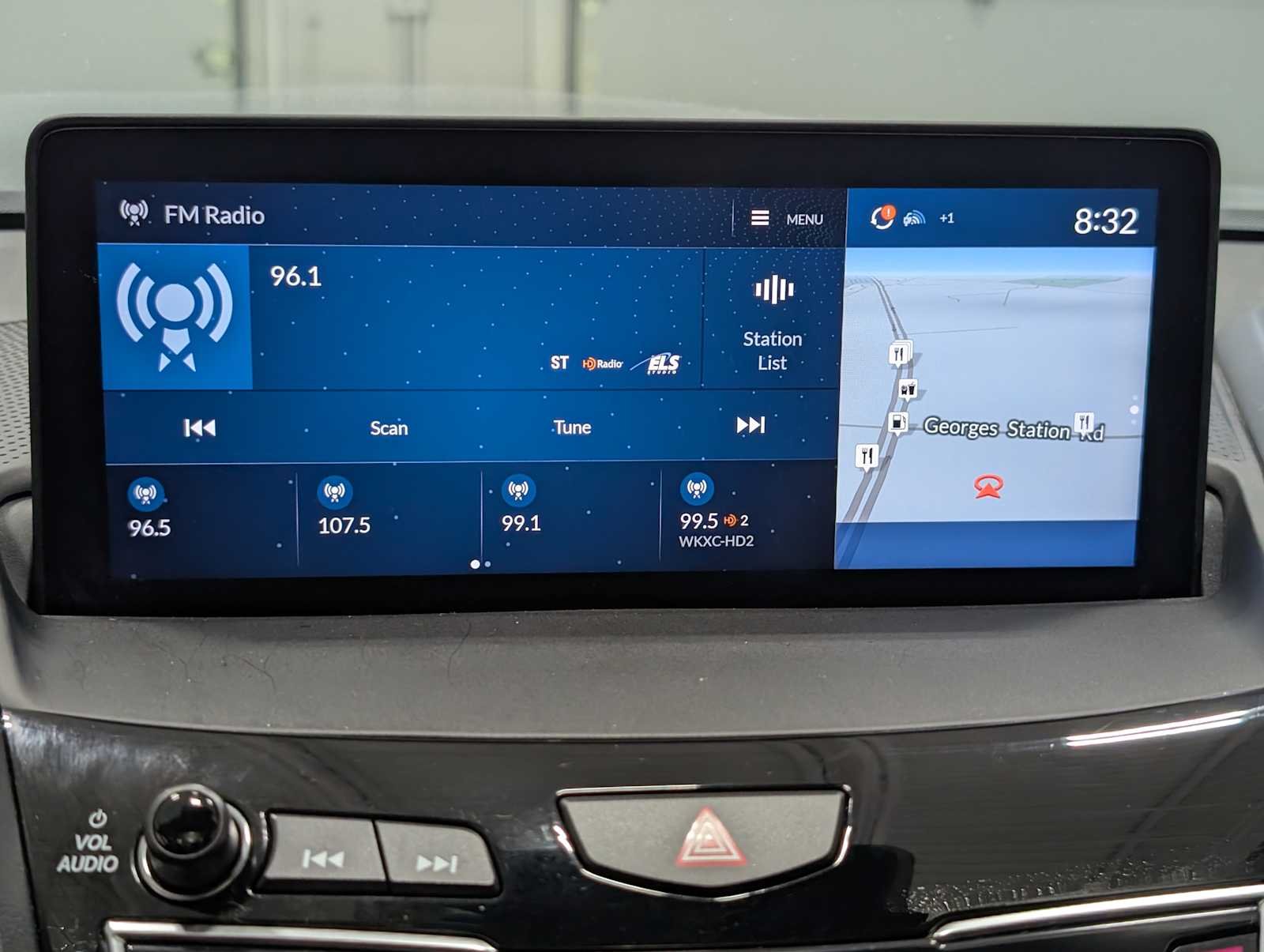 Used 2020 Platinum White Pearl Acura w/Technology Pkg image 24