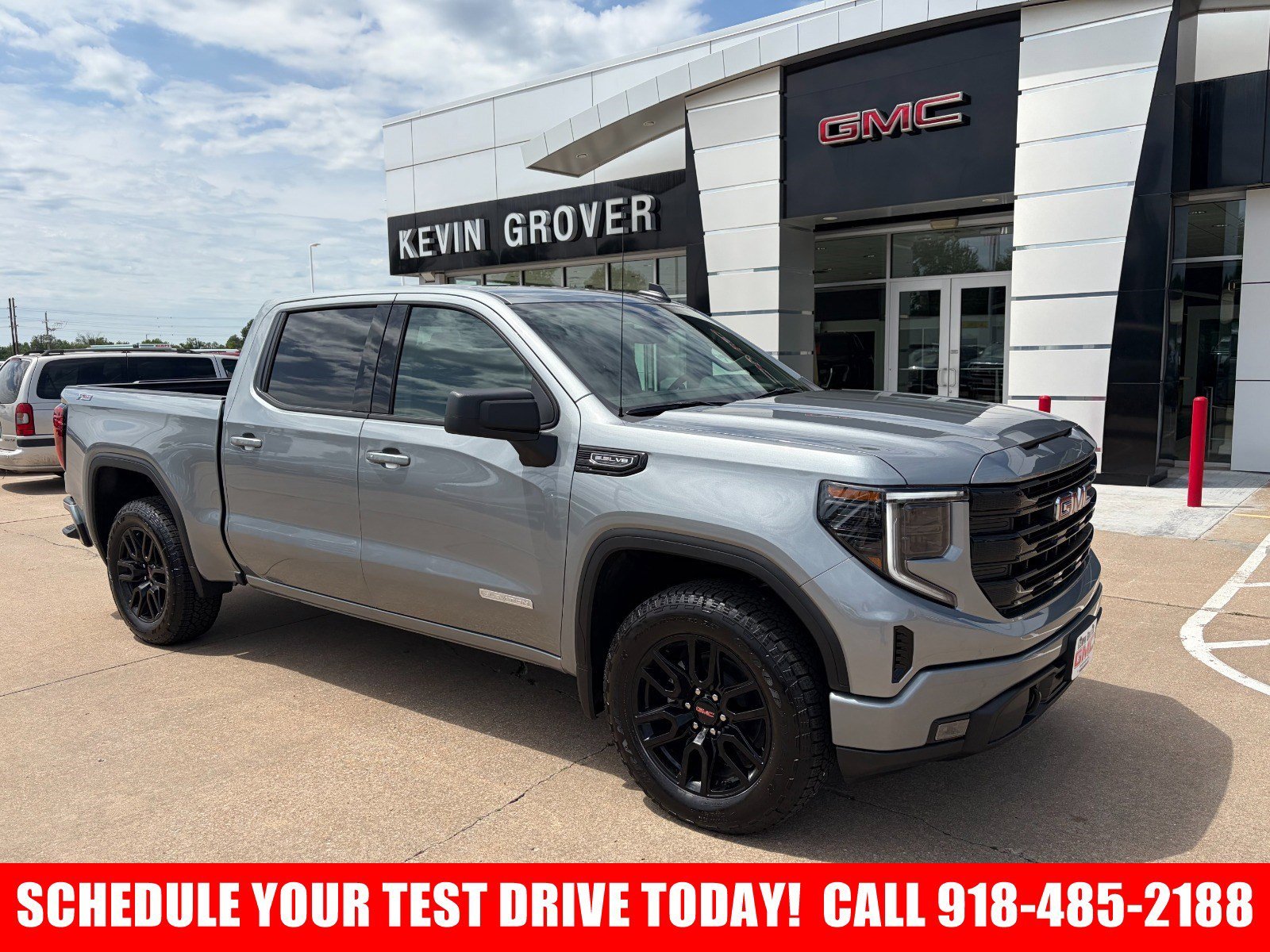 2026 GMC Sierra 4WD Crew Cab Short Box Elevation's photo