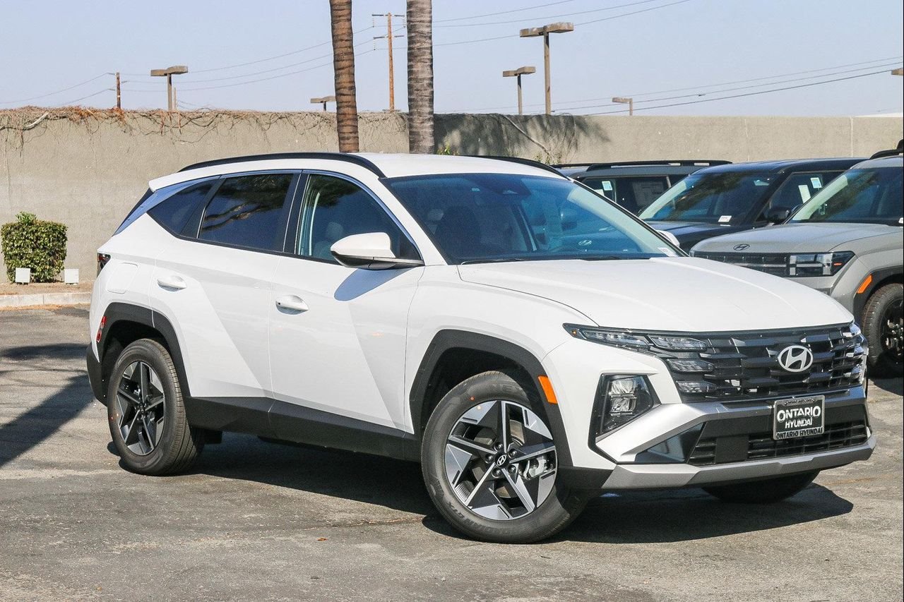 New 2026 White Hyundai SEL image 30