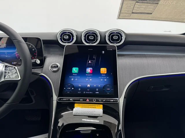 New 2027 Silver Mercedes-Benz GLC 300 image 4