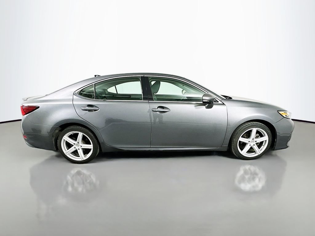 Used 2017 Gray Lexus 350 image 4