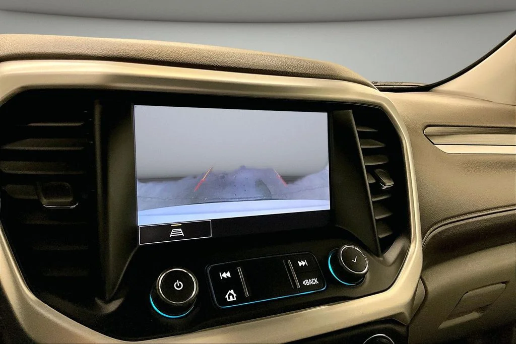 2023 GMC Acadia SLT - Photo 14