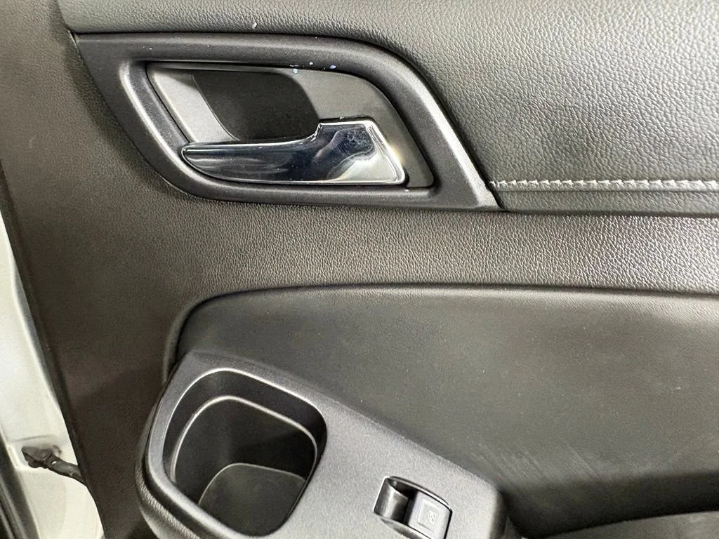 Used 2016 SILVER ICE METALLIC Chevrolet LTZ image 20
