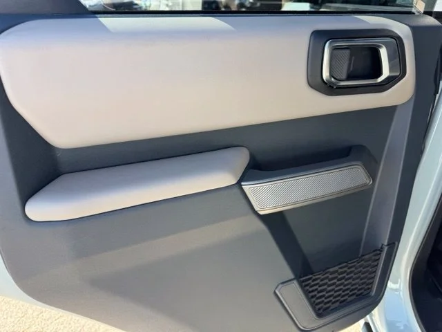 Used 2023 Gray Ford Wildtrak image 18