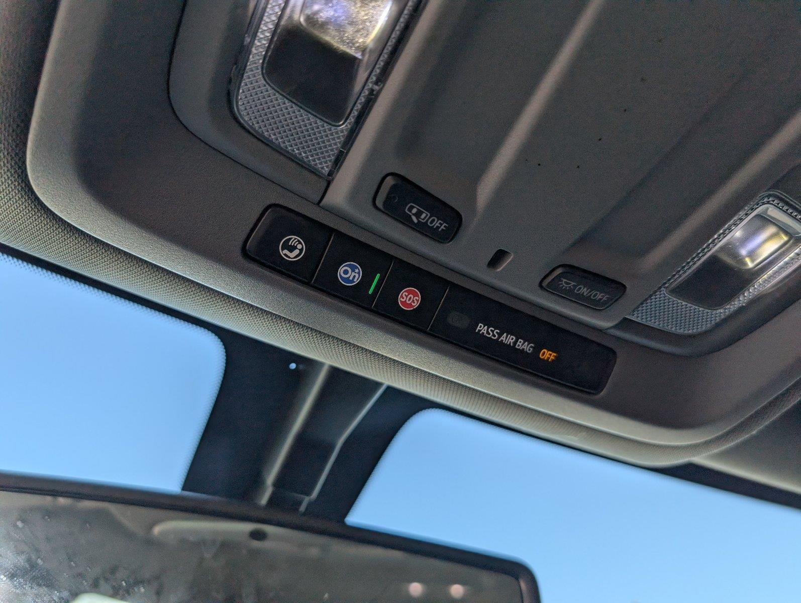 Used 2021 SUMMIT WHITE Chevrolet Custom image 23