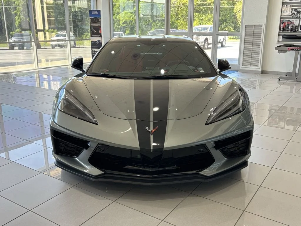Used 2023 Hypersonic Gray Metallic Chevrolet 2LT image 5