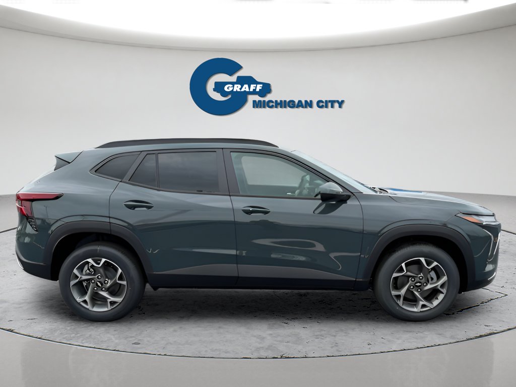 2026 Chevrolet Trax LT - Photo 6