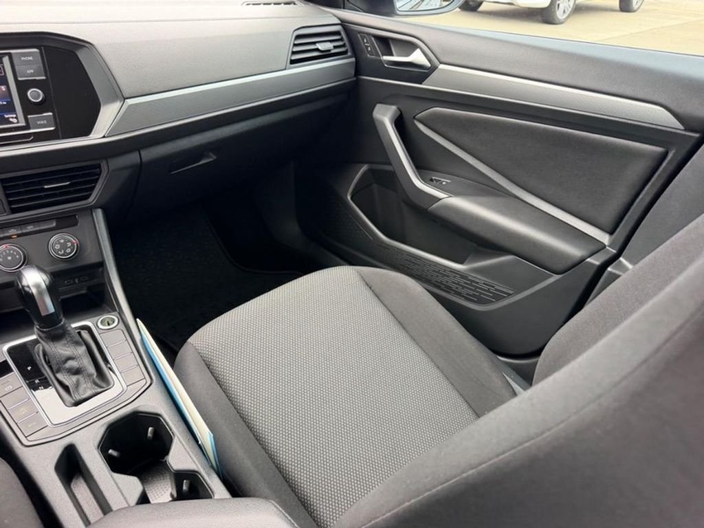 Used 2021 Black Uni Volkswagen S image 16