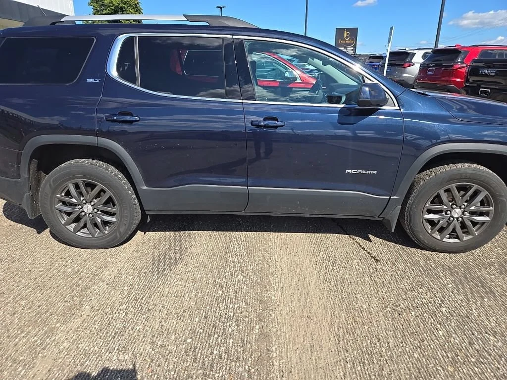 Certified Used 2017 DARK SAPPHIRE BLUE METALLIC GMC SLT image 9
