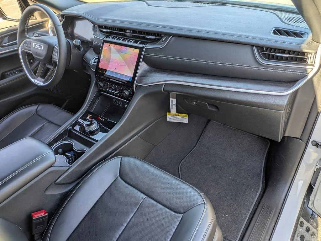 2025 Jeep Grand Cherokee Limited - Photo 33