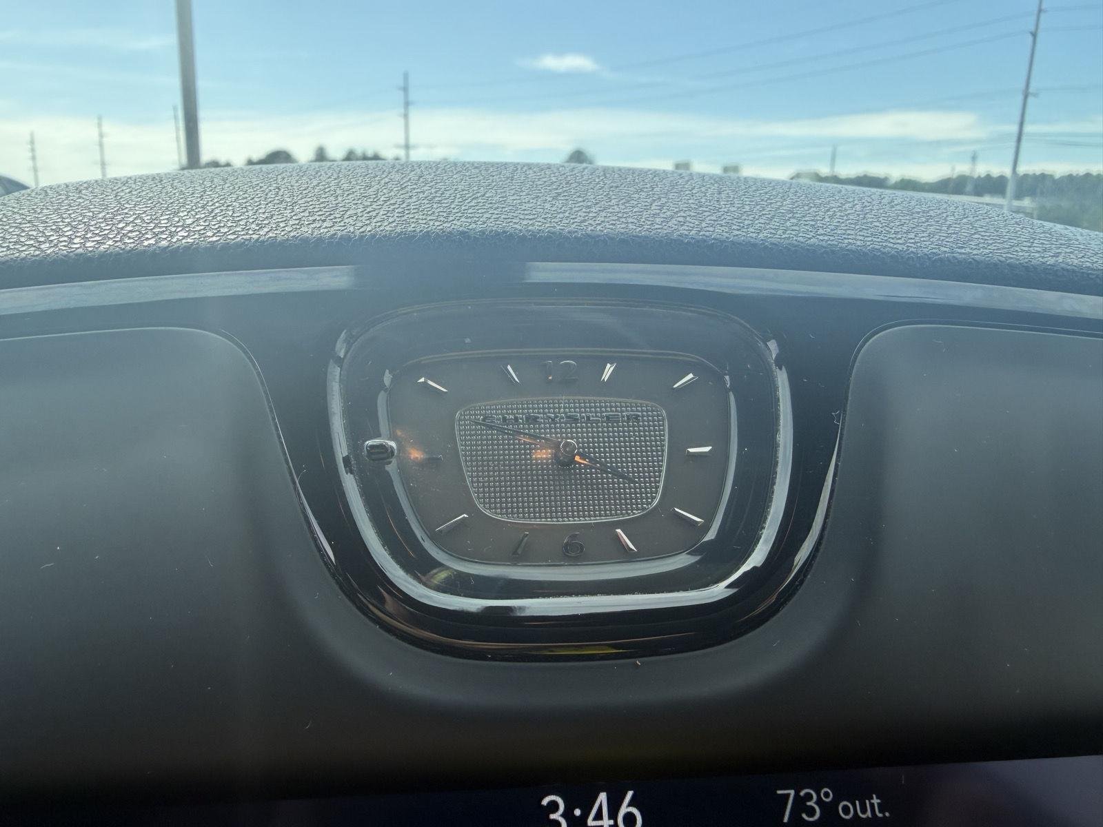 Used 2021 Bright White Clearcoat Chrysler 300S image 28