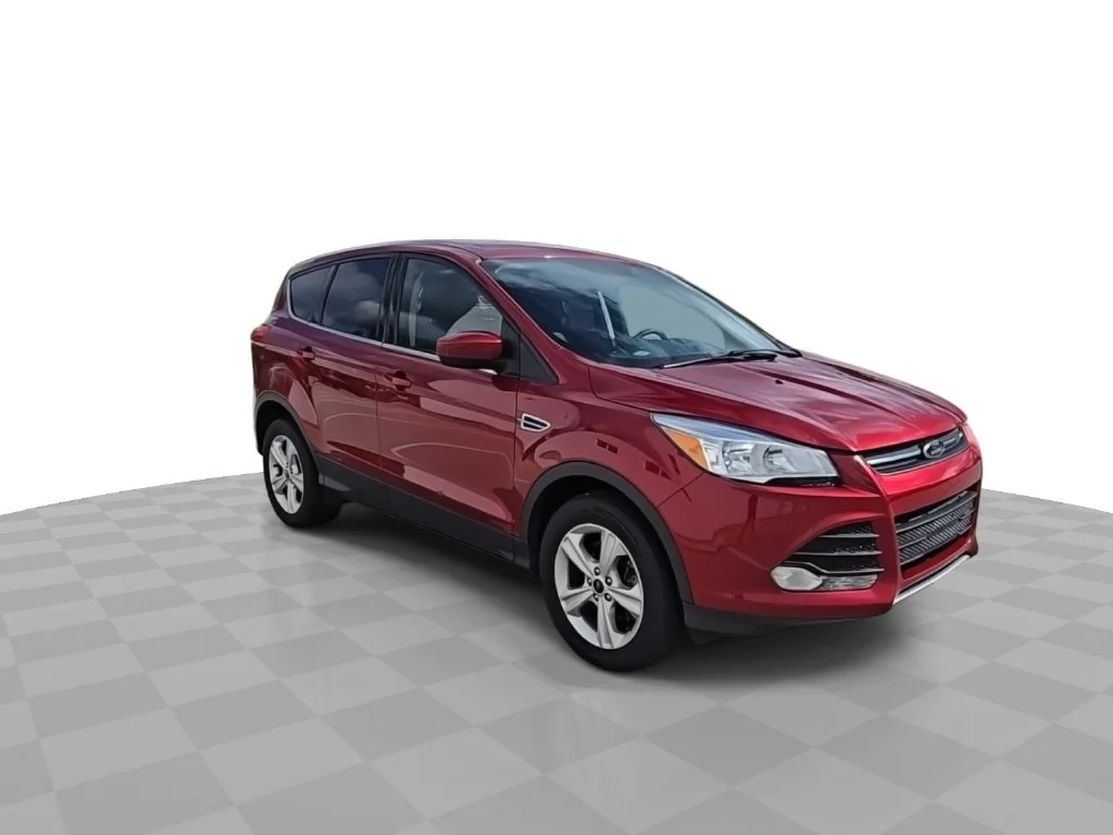 Used 2016 Ford Escape SE with VIN 1FMCU9GX3GUC06842 for sale in West Bend, WI