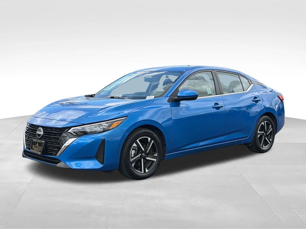 Used 2025 Blue Nissan SV image 3