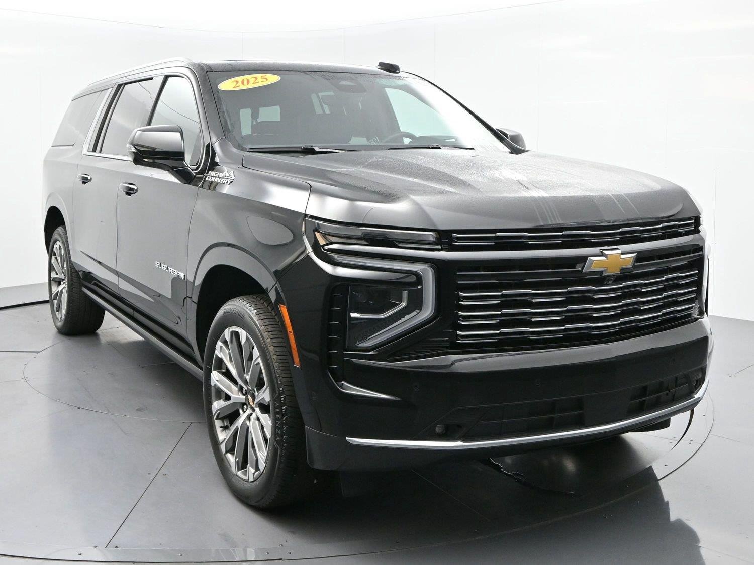 Used 2025 Black Chevrolet High Country image 2