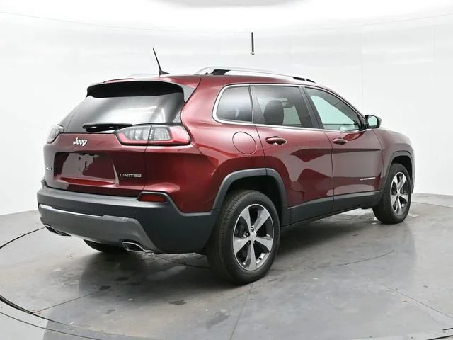 Used 2019 Velvet Red Pearlc Jeep Limited image 7