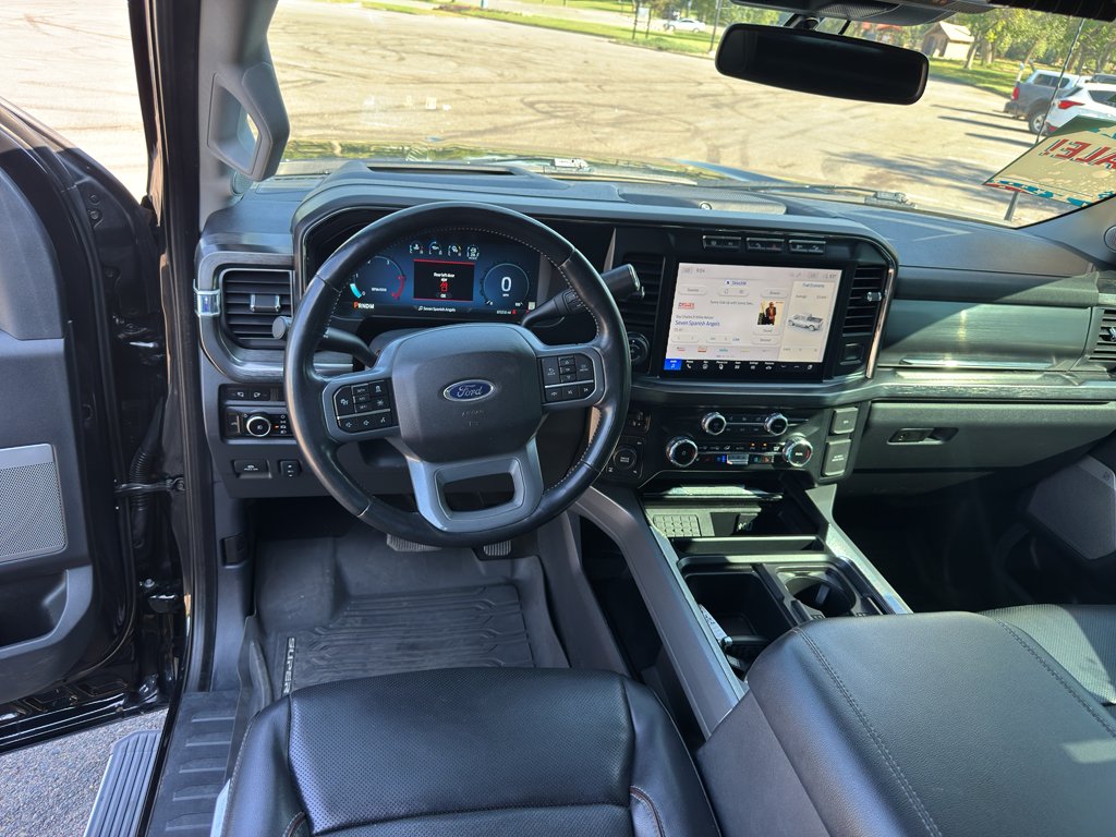 Used 2023 Agate Black Metallic Ford LARIAT image 24