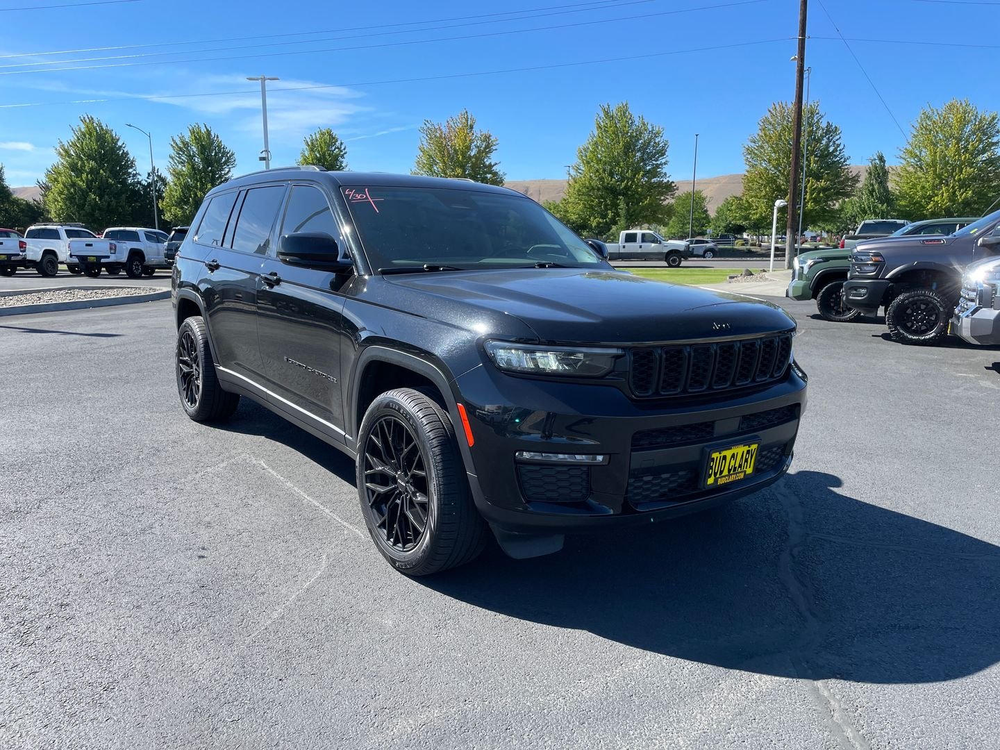 2022 Jeep Grand Cherokee L Limited 4x4's photo