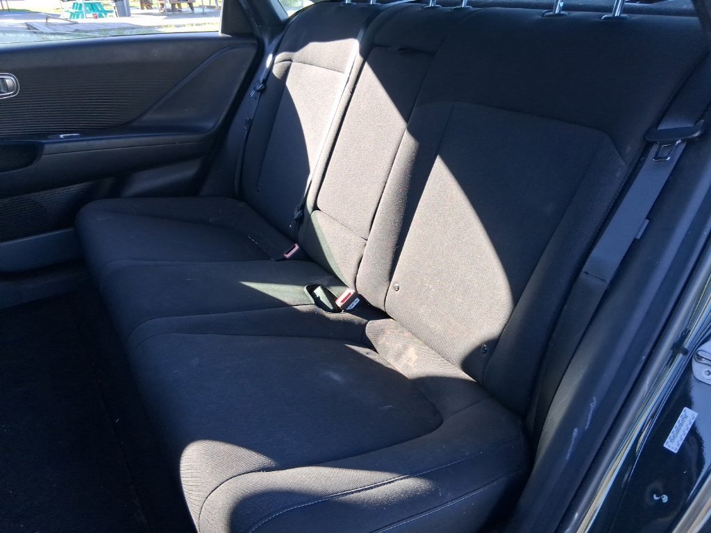 Used 2023 Green Hyundai SE image 12