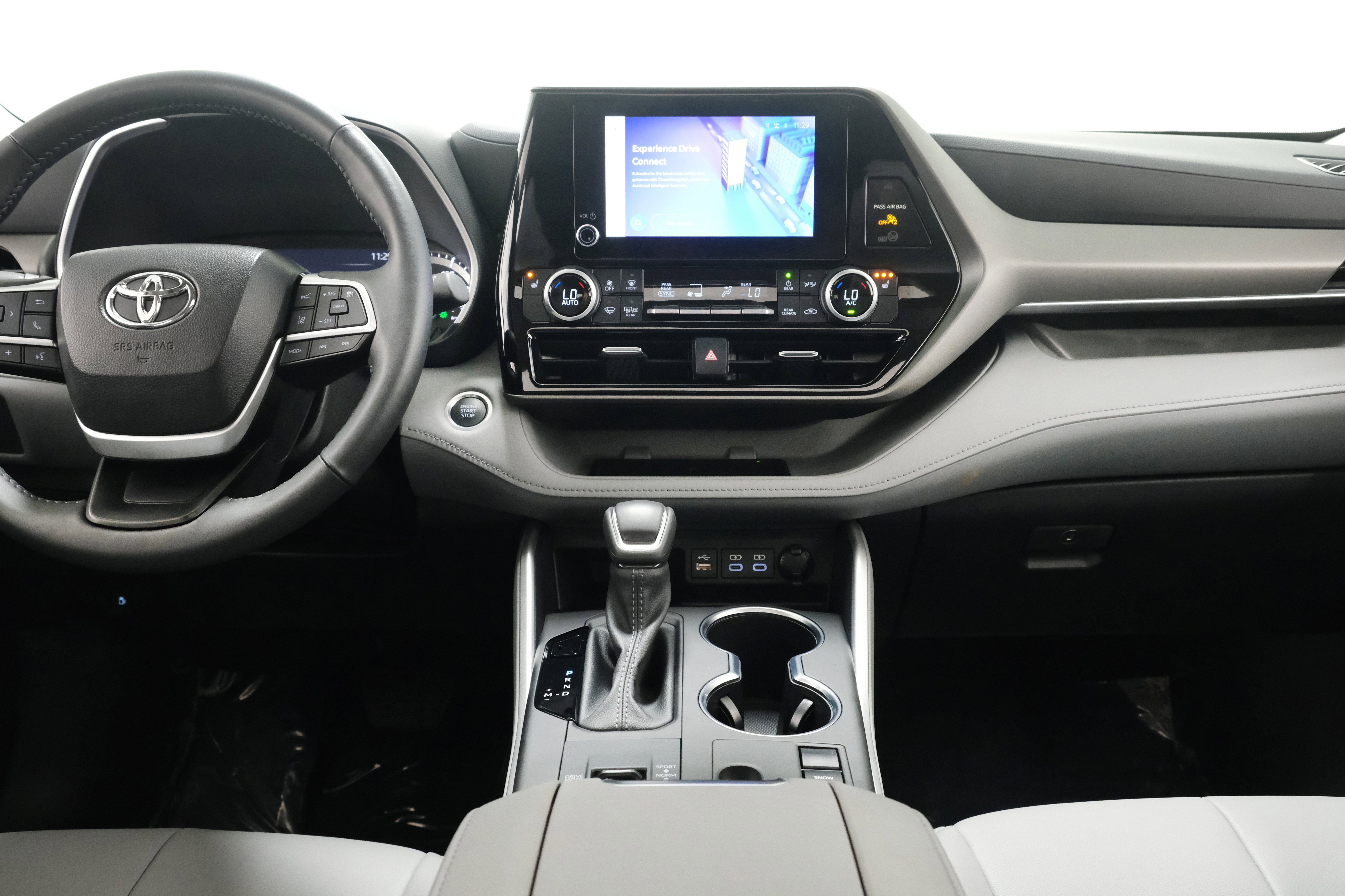 2024 Toyota Highlander XLE - Photo 10