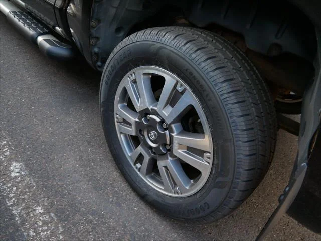 Certified Used 2019 SMOKED MESQUITE Toyota  image 8