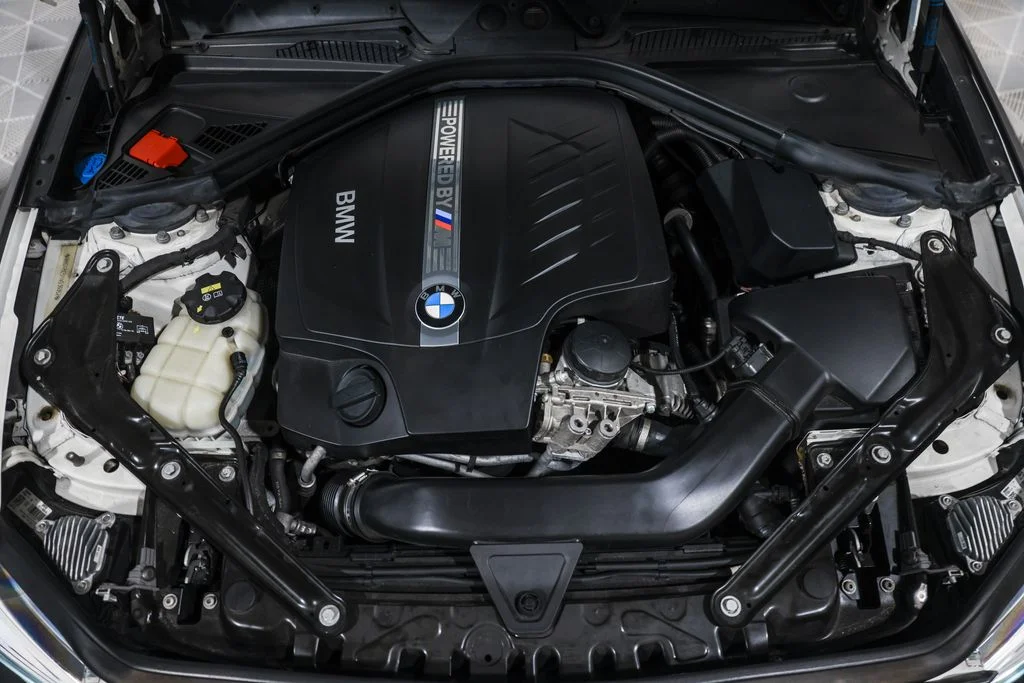 Used 2018 White BMW Base image 29