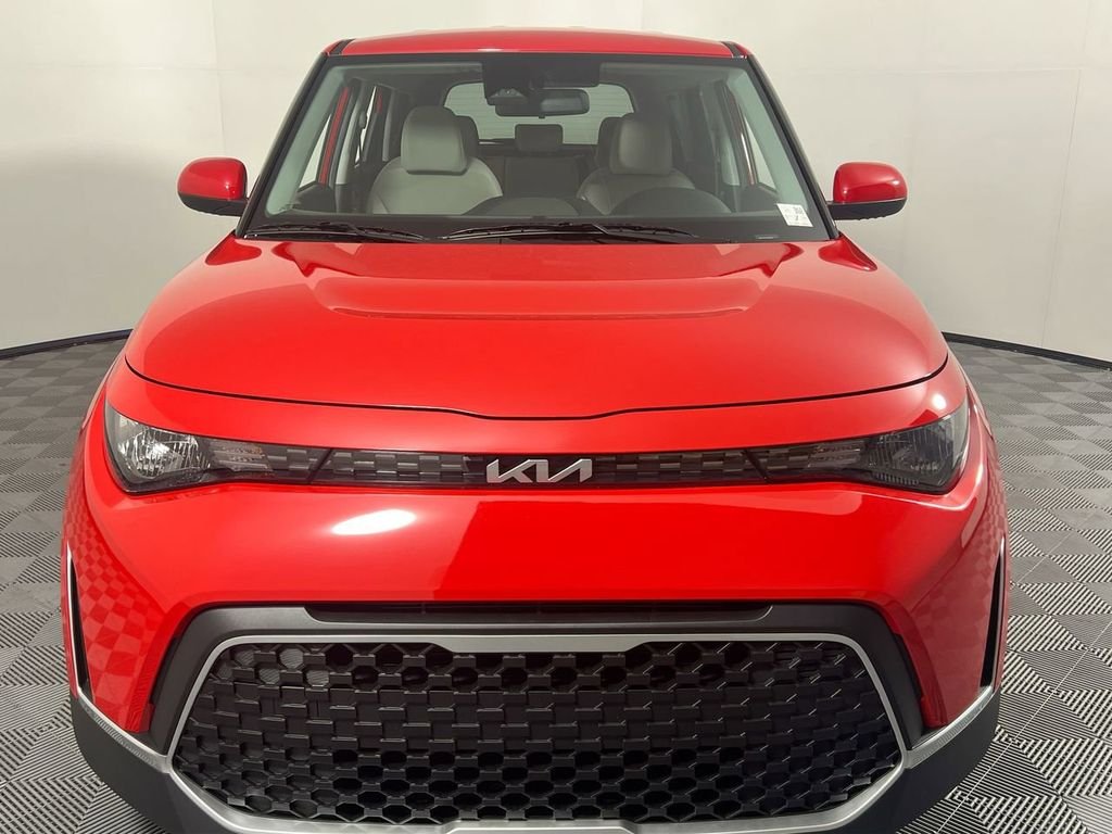 Used 2022 Red Kia LX image 10