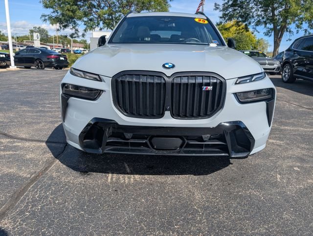 Used 2025 Gray Metallic BMW M60i image 9