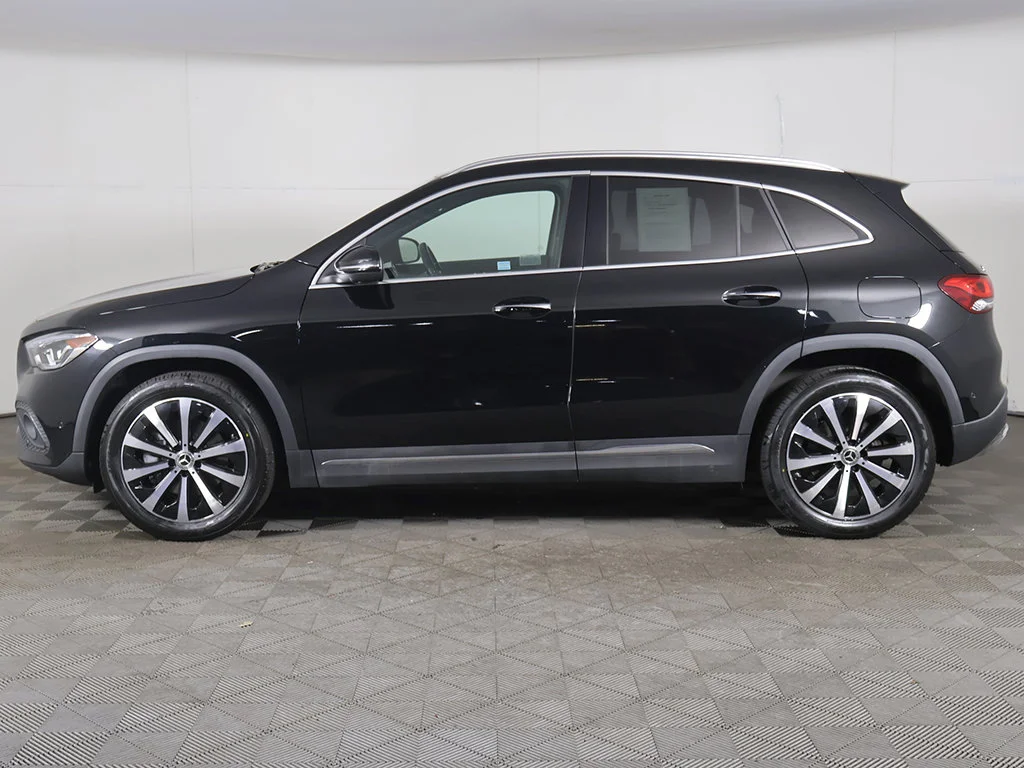 Used 2023 Black Mercedes-Benz GLA 250 image 15