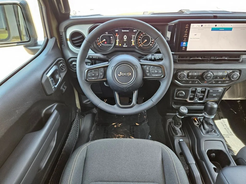 Used 2026 Green Jeep Sport S image 13