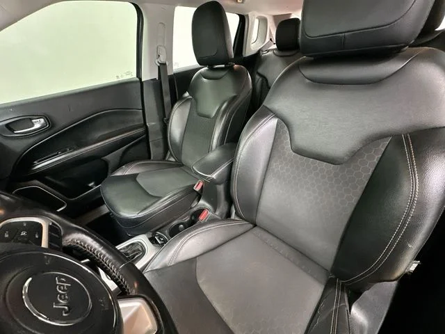 Used 2019 Gray Jeep Latitude image 14