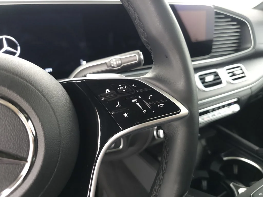 Used 2025 Polar White Mercedes-Benz GLE 450e image 13