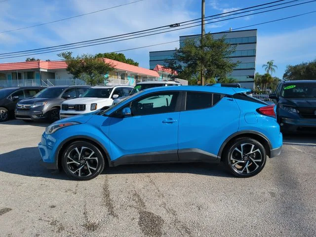 Used 2019 Blue Toyota XLE image 3