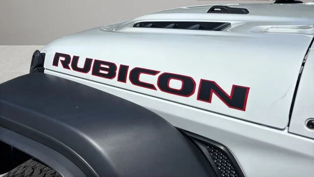 Used 2024 White Jeep 4-Door Rubicon 4x4 image 39