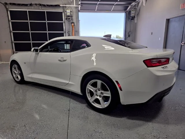 Used 2016 White Chevrolet 2LT image 4