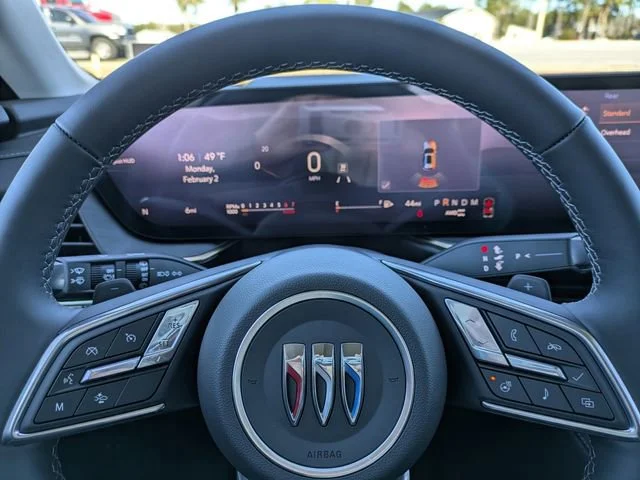 New 2026 Iridescent White Tricoat Buick Avenir image 33