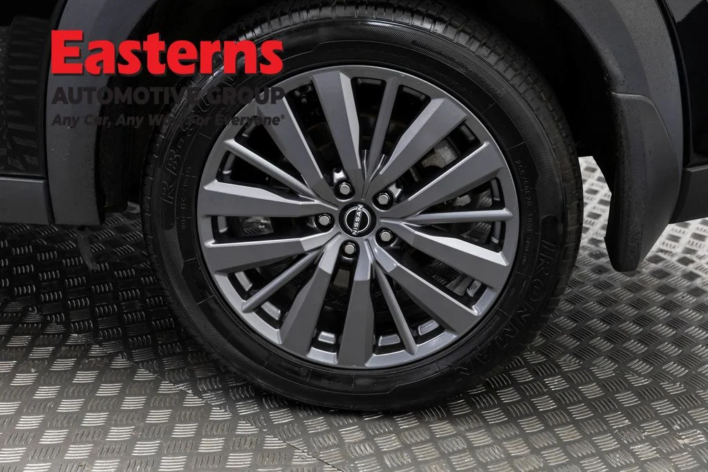 Used 2023 Black Nissan SL image 35