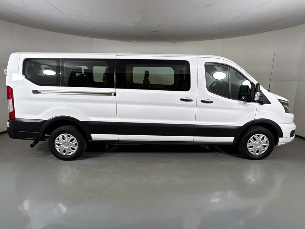 Used 2023 White Ford XLT image 9