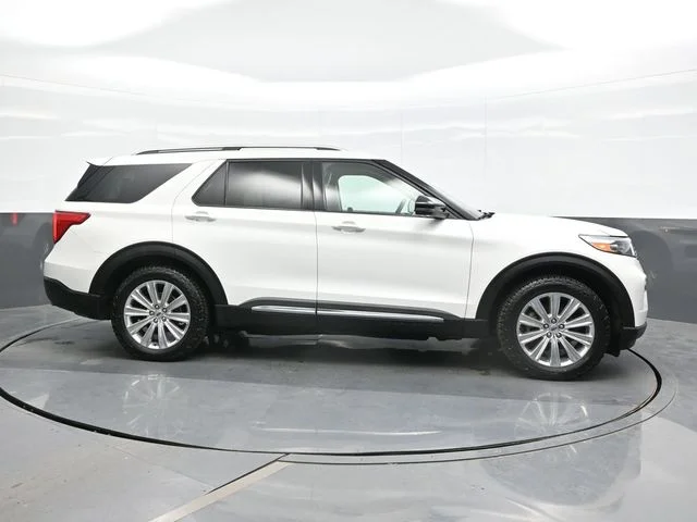 Used 2021 White Ford Limited image 8