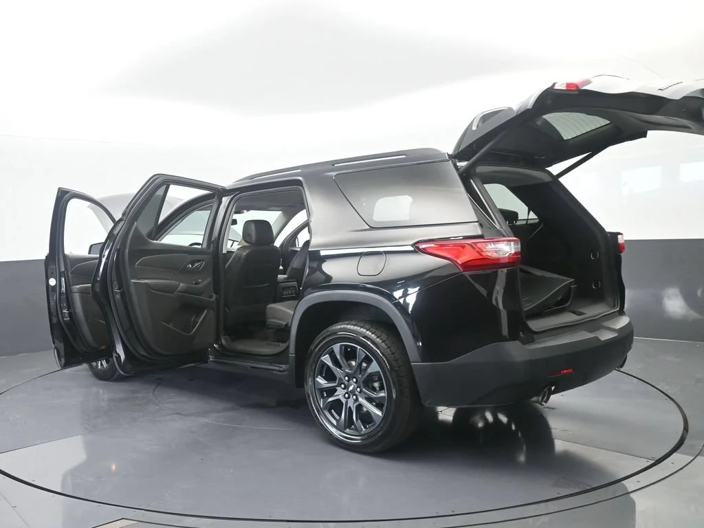 Used 2021 Mosaic Black Metallic Chevrolet RS image 87