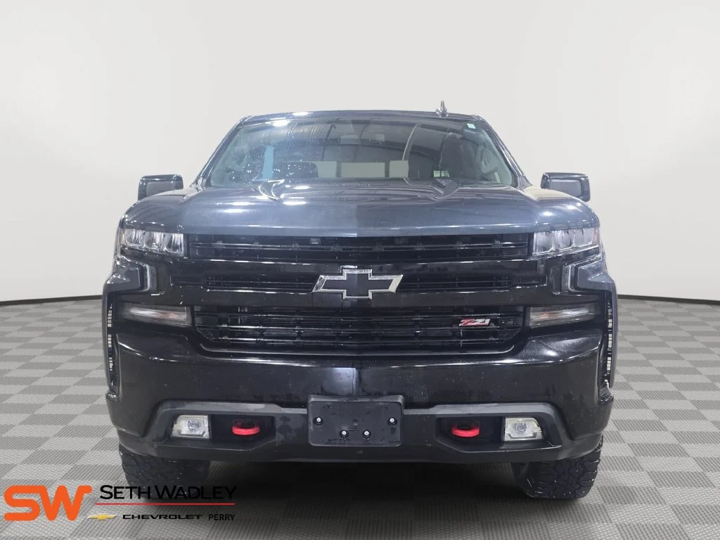 Used 2020 SHADOW GRAY METALLIC Chevrolet LT Trail Boss image 2